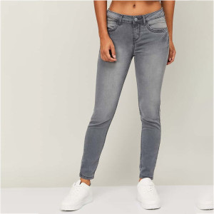 Women Stonewashed Super Skinny Fit Jeans